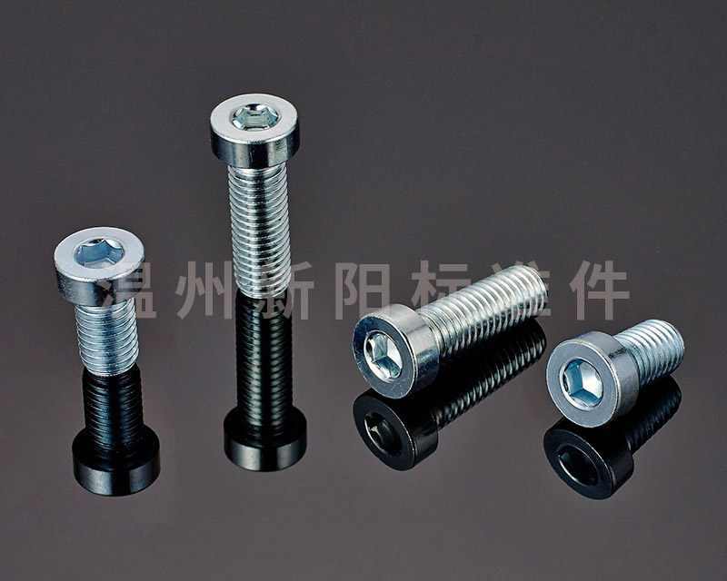 內梅花圓柱頭螺栓